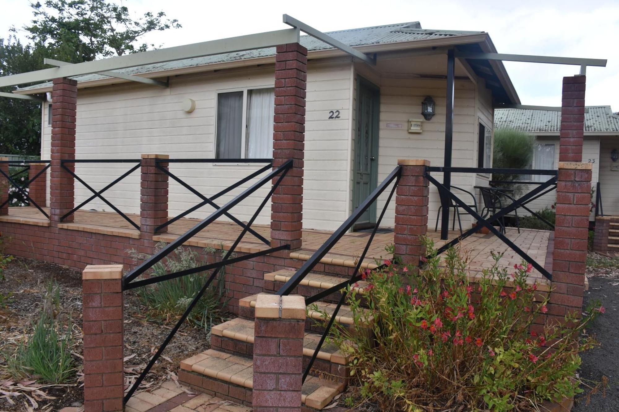 Mount Barker Valley Views Motel & Chalets, Western Australia Номер фото