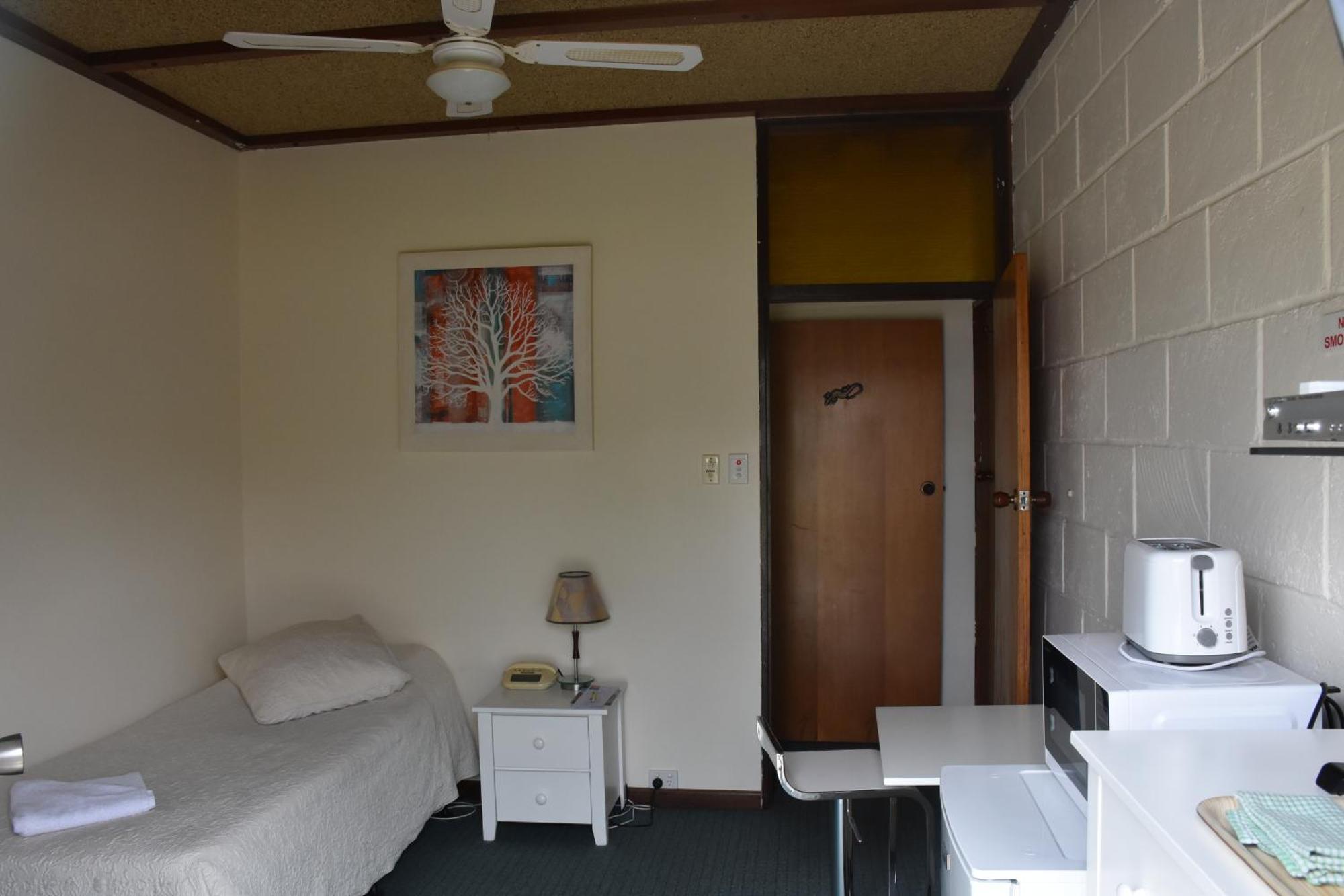 Mount Barker Valley Views Motel & Chalets, Western Australia Номер фото