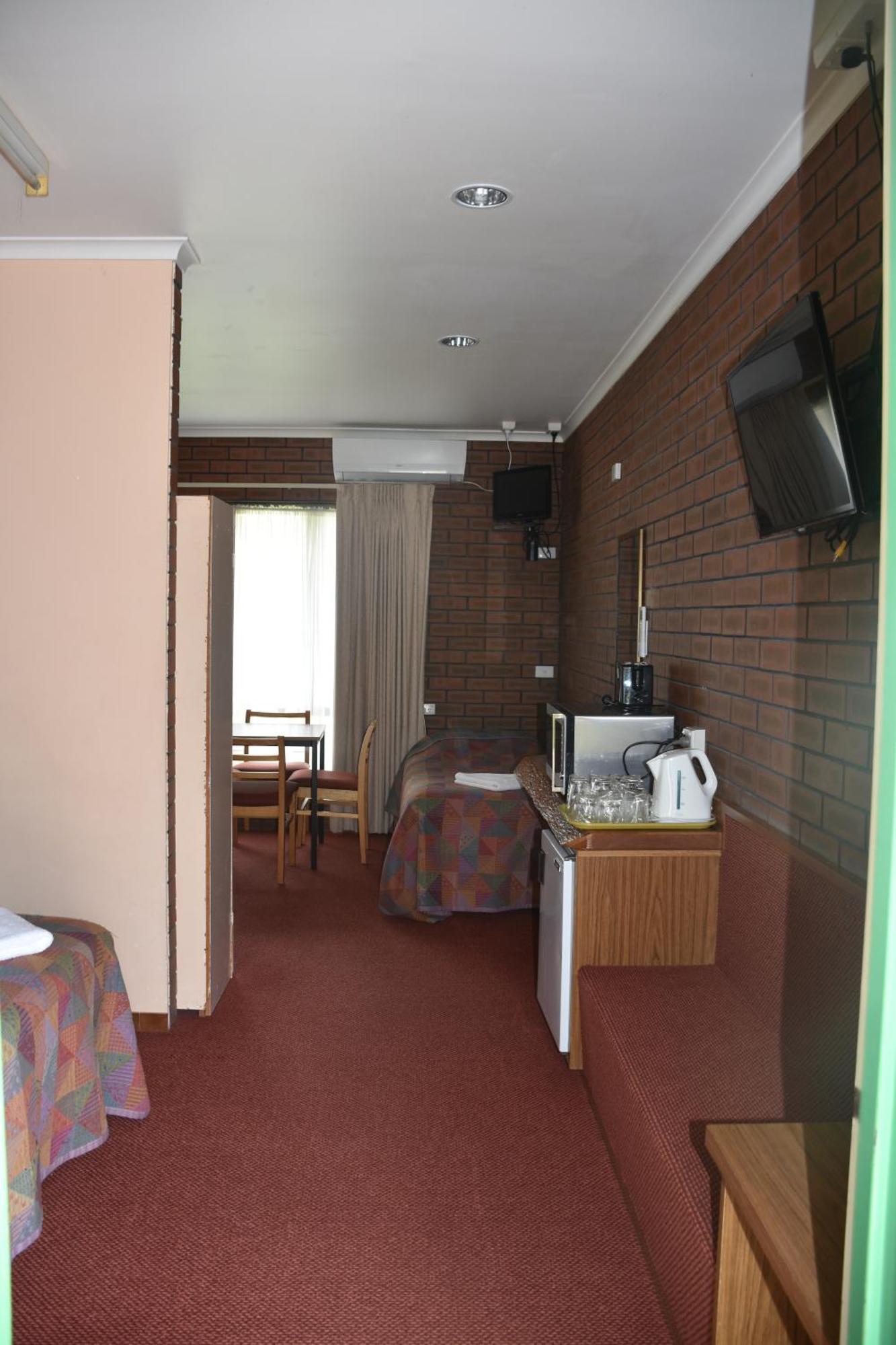 Mount Barker Valley Views Motel & Chalets, Western Australia Номер фото