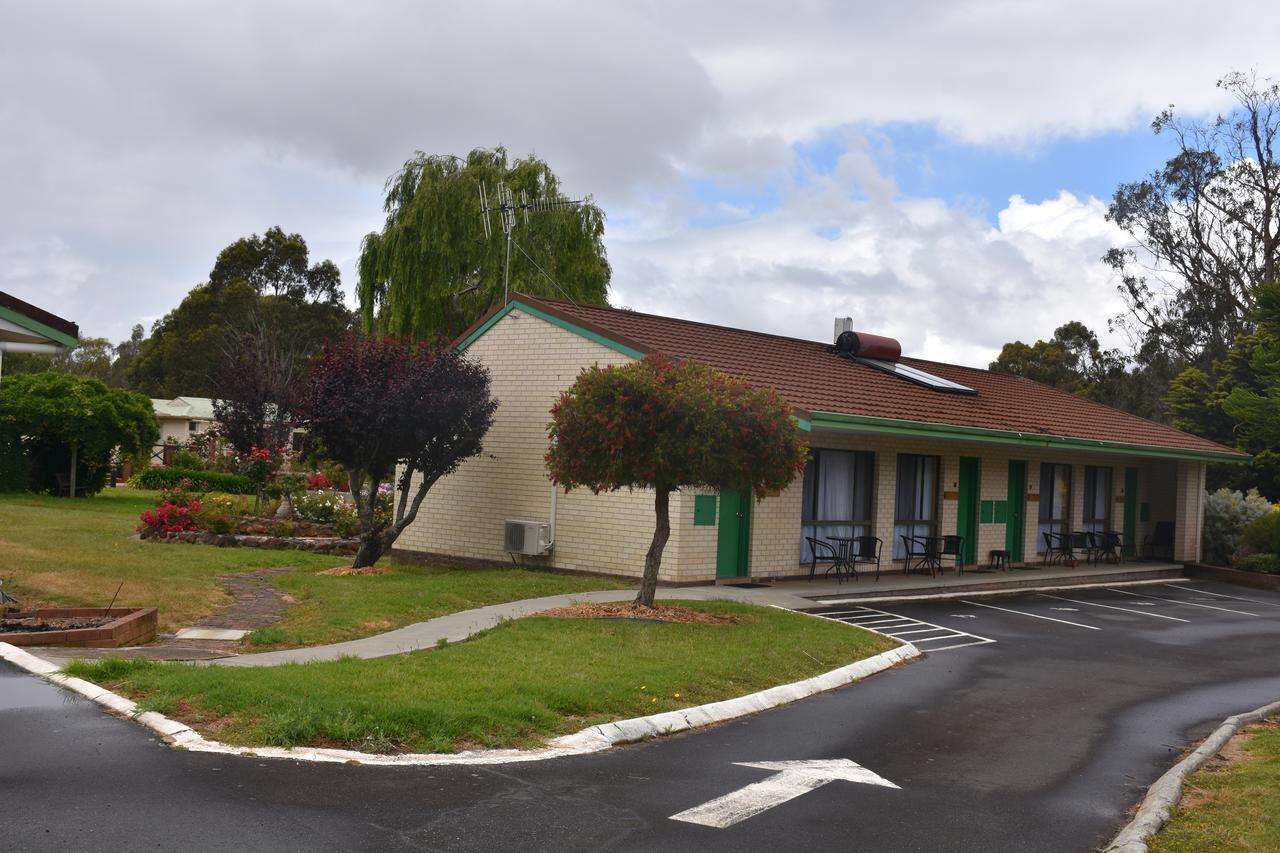 Mount Barker Valley Views Motel & Chalets, Western Australia Экстерьер фото