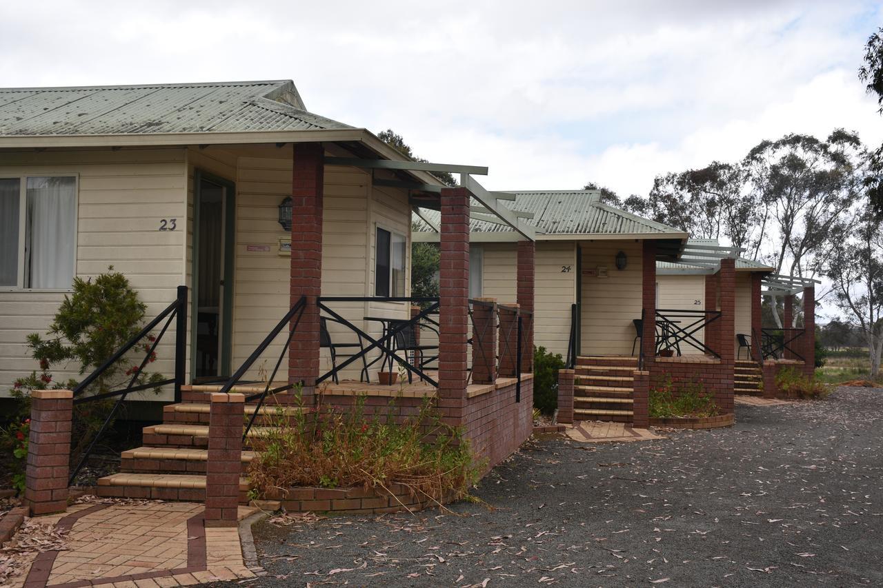 Mount Barker Valley Views Motel & Chalets, Western Australia Экстерьер фото