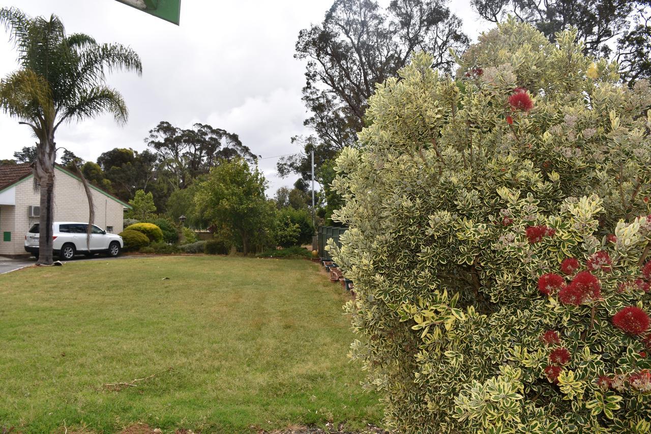 Mount Barker Valley Views Motel & Chalets, Western Australia Экстерьер фото