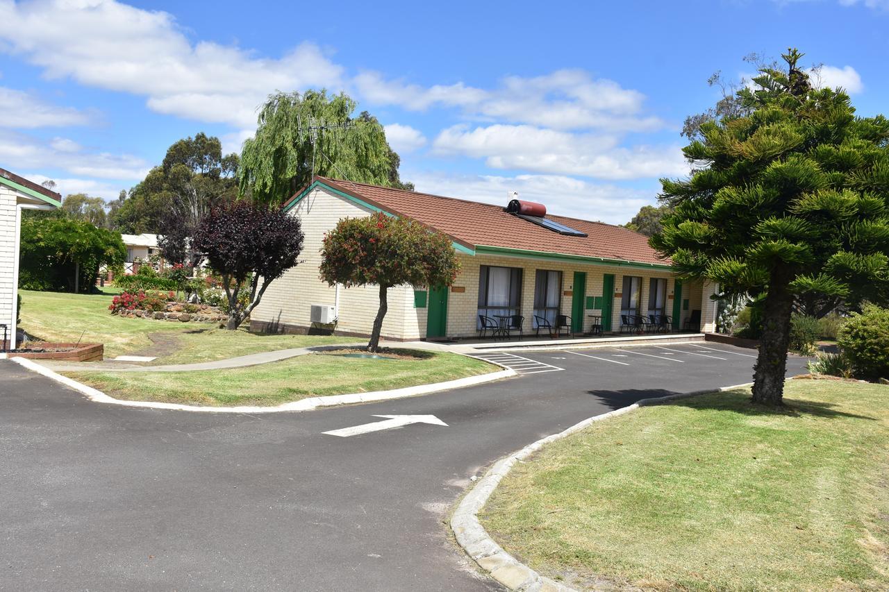 Mount Barker Valley Views Motel & Chalets, Western Australia Экстерьер фото
