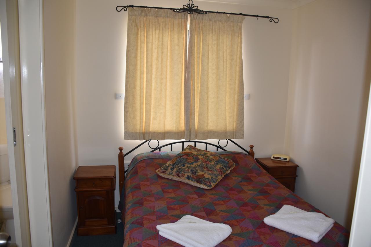 Mount Barker Valley Views Motel & Chalets, Western Australia Номер фото